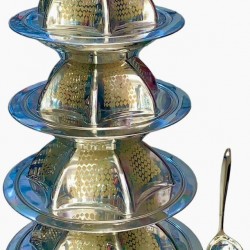 Série de bols et un louche en inox